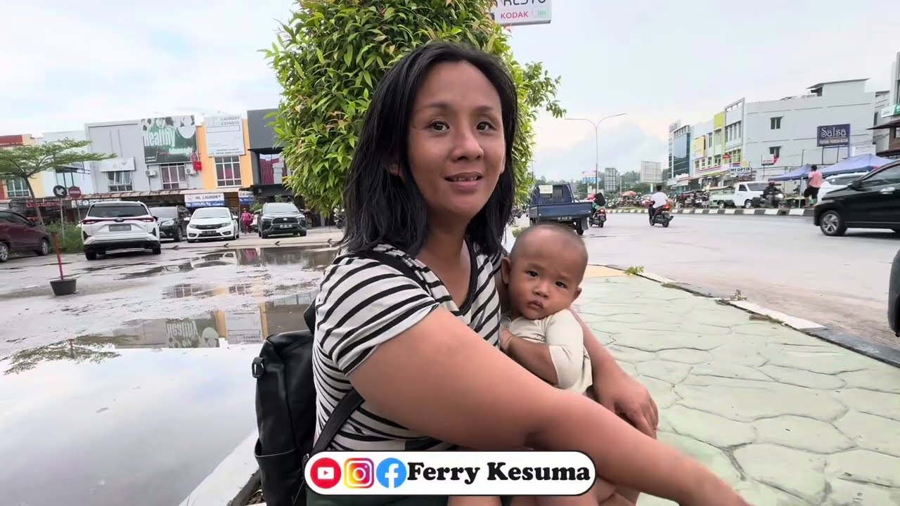 KASIHAN BAYI NYA HUJAN PANAS DIBAWA DIJALANAN ⁉️ KABARNYA BURUK KATANYA ⁉️