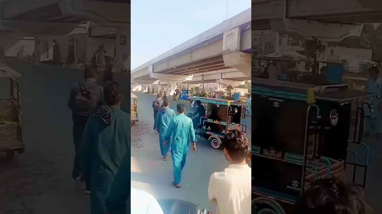 Punjab police in full action traffic warden said wearing helmet and safe drive in full action