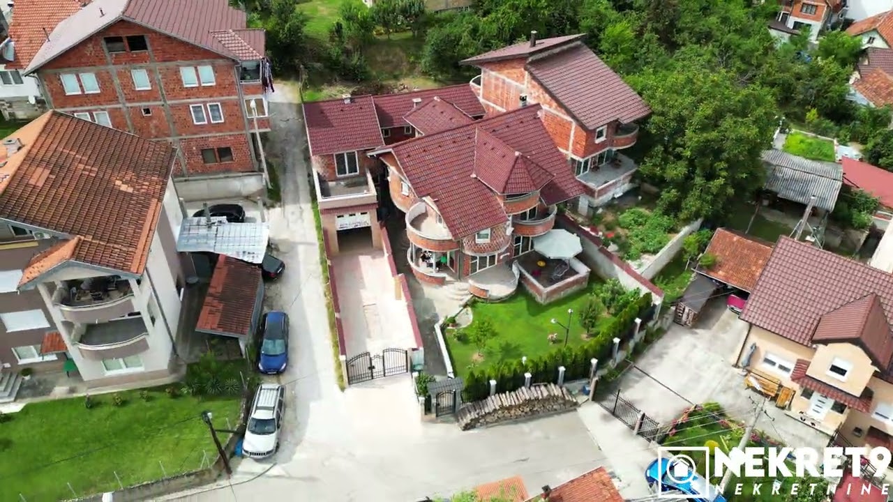 Kuća 447,5m² na 4,73 ari – Bukreš, Novi Pazar