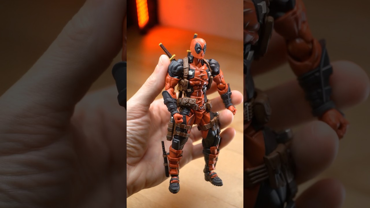 One of the best Deadpools or no? #deadpool #marvel #unboxing