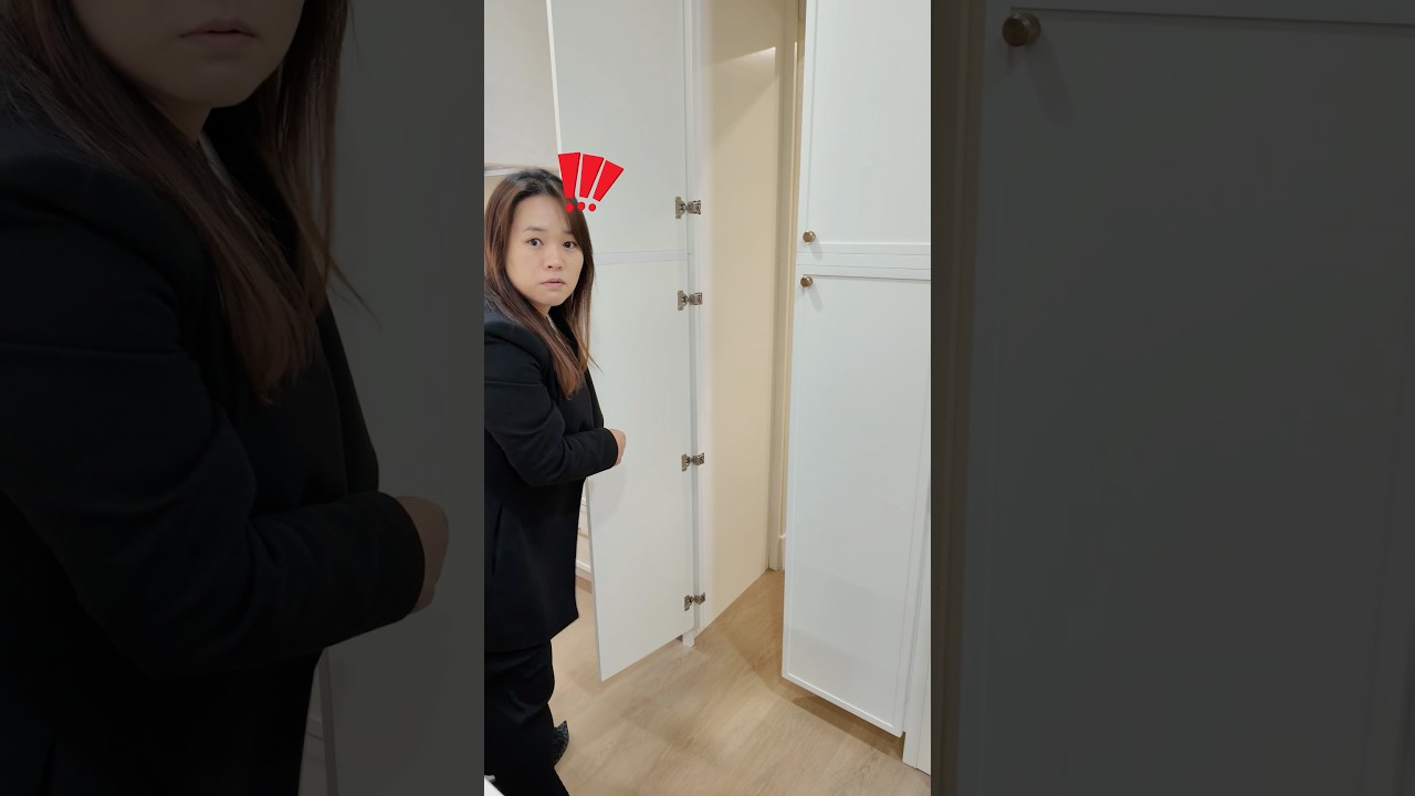 Hidden Butler’s Pantry?? 