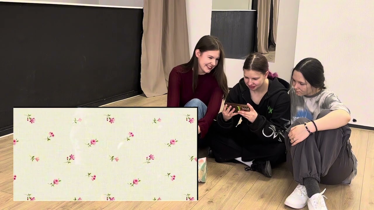 JISOO - EARTHQUAKE REACTION!