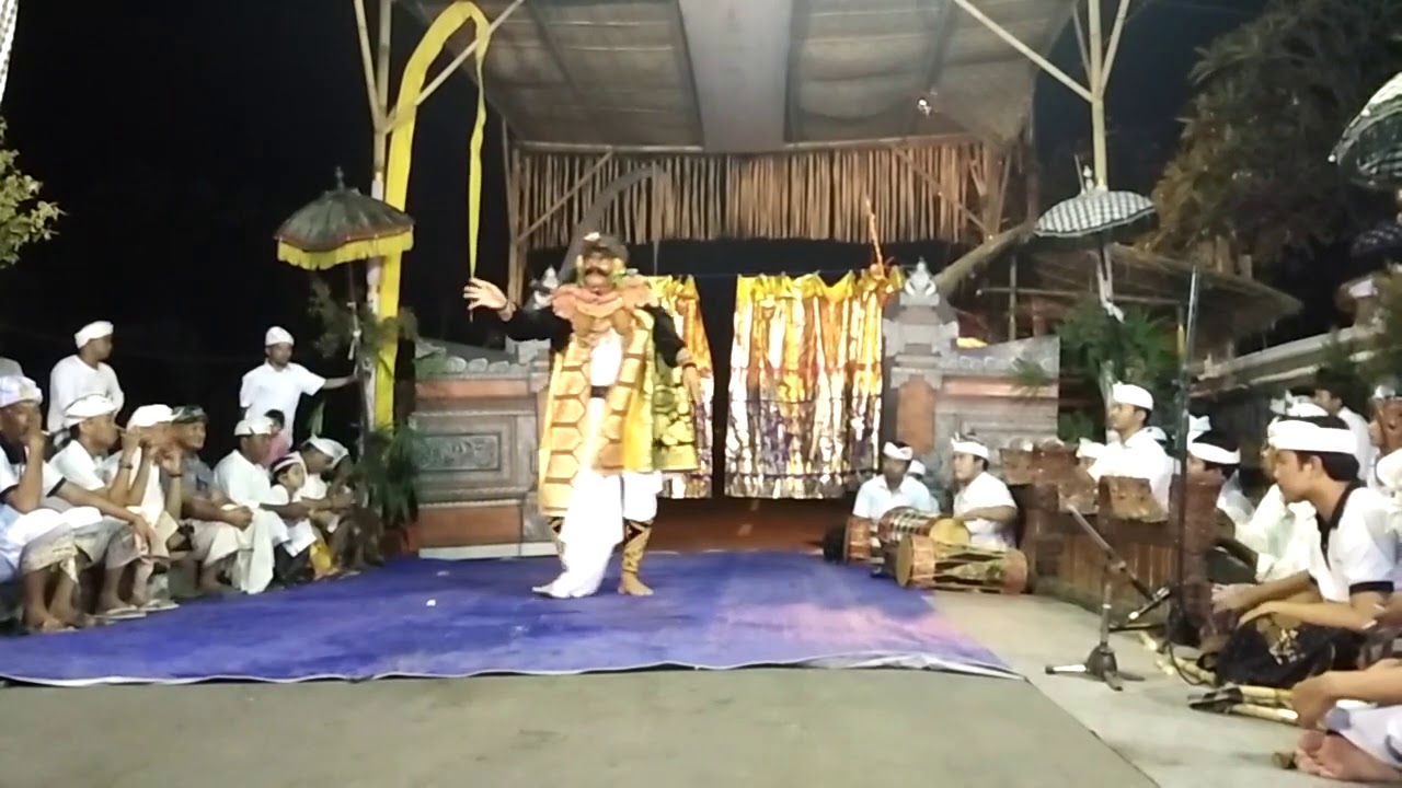 Topeng Penasar Dan Topeng Wijil style Batuan by Maestro Topeng I Ketut Wirtawan dan Made Warja