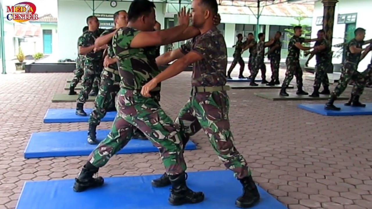 BELADIRI TAKTIS, PERTAJAM KEMAMPUAN PRAJURIT PETARUNG KODIM 0206/DAIRI