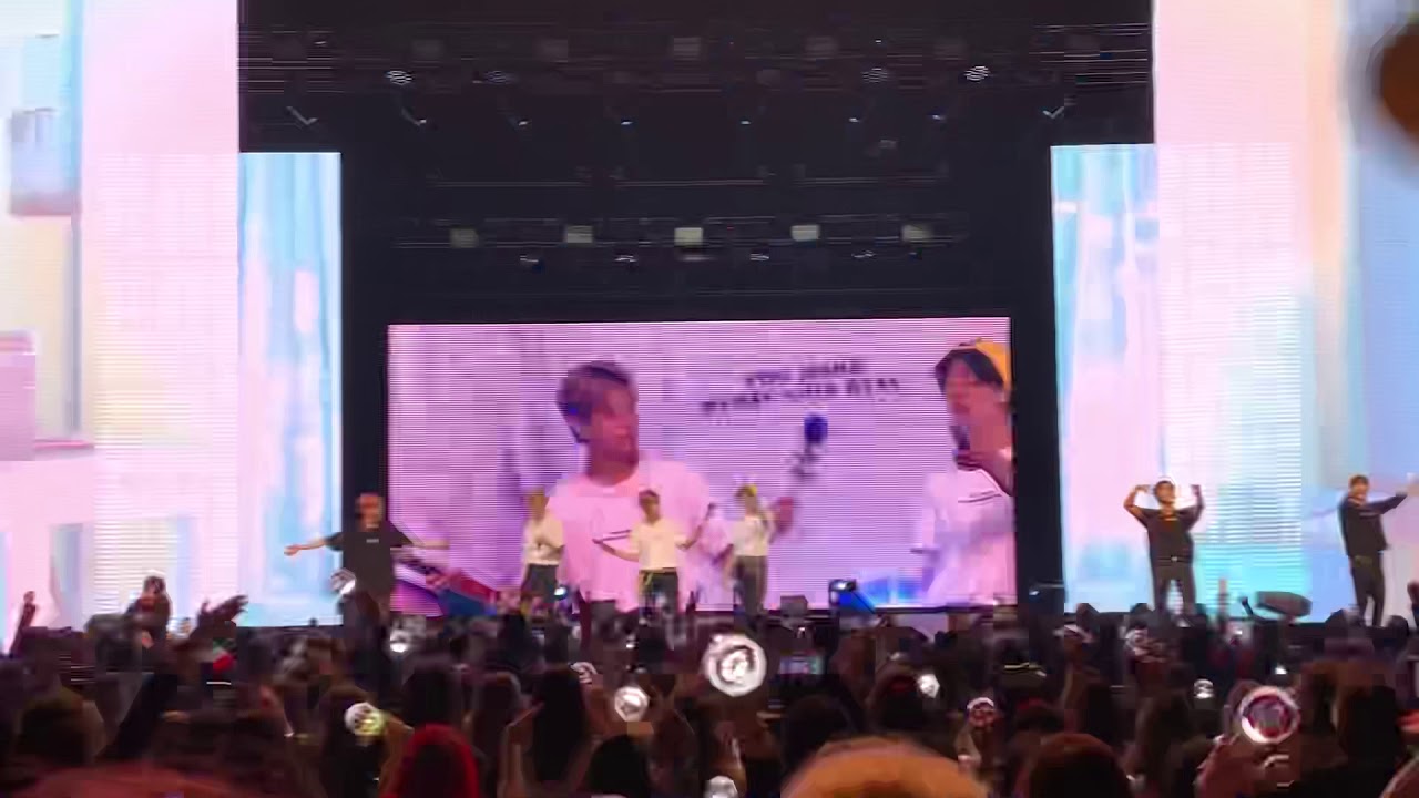 Stray Kids in Chicago - Miroh (Encore)