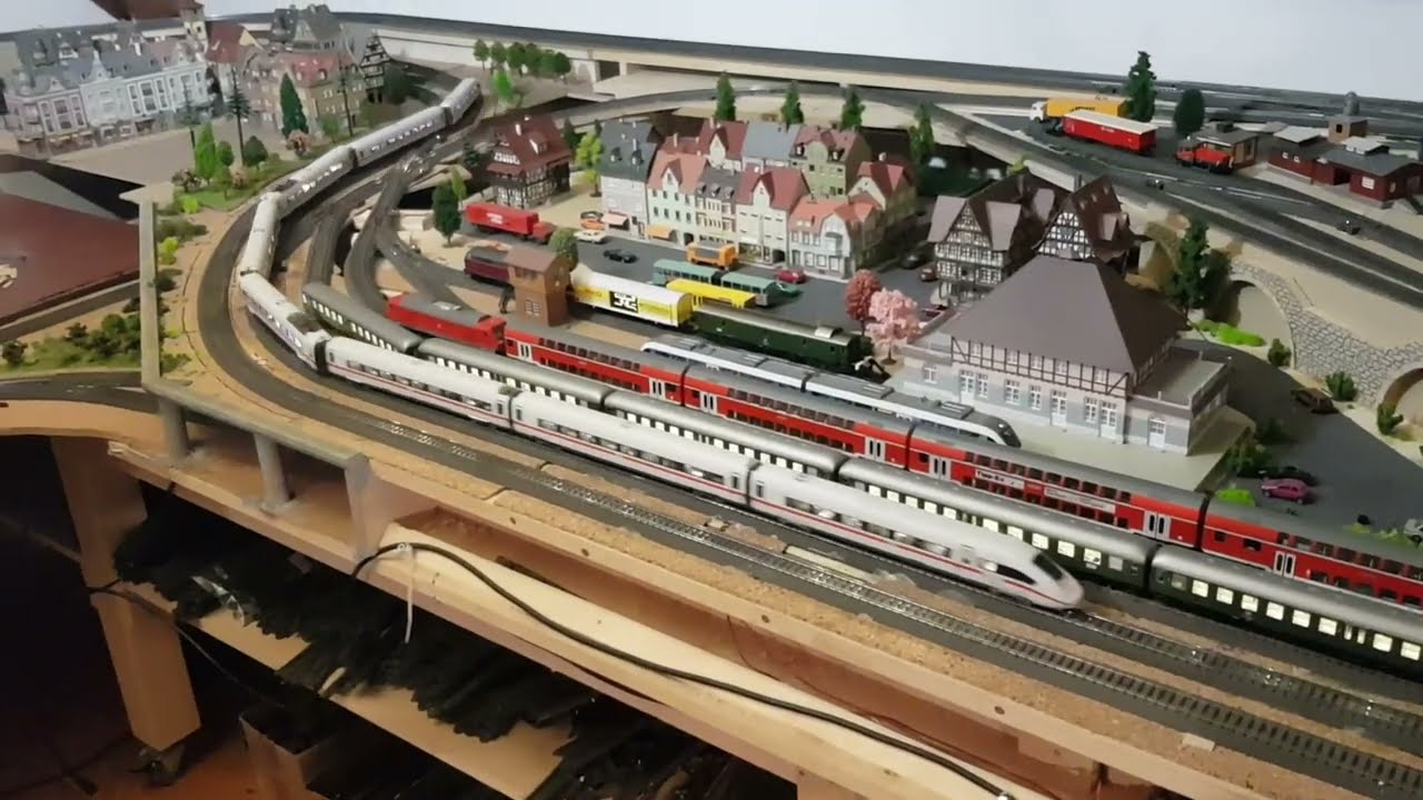 Märklin ICE 4 in Hermannstadt