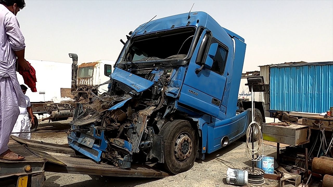 Mercedes Truck Accident Cabin ' Chassis Repairing And Restoration Complete Video  Truck World 1 ||