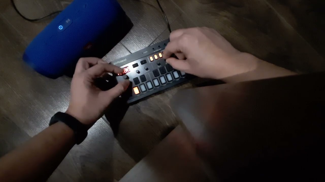 Marianowa smoll etiuda (Roland J-6 jam)