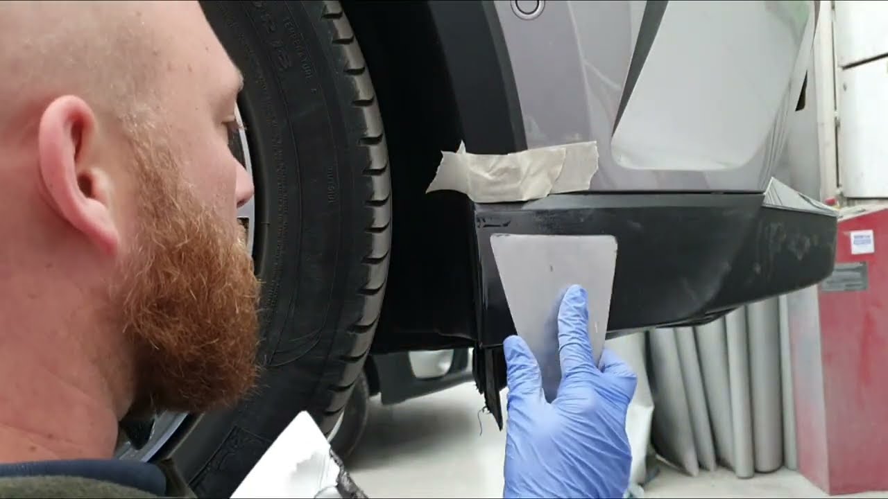Car Repair: Bumper texture repair