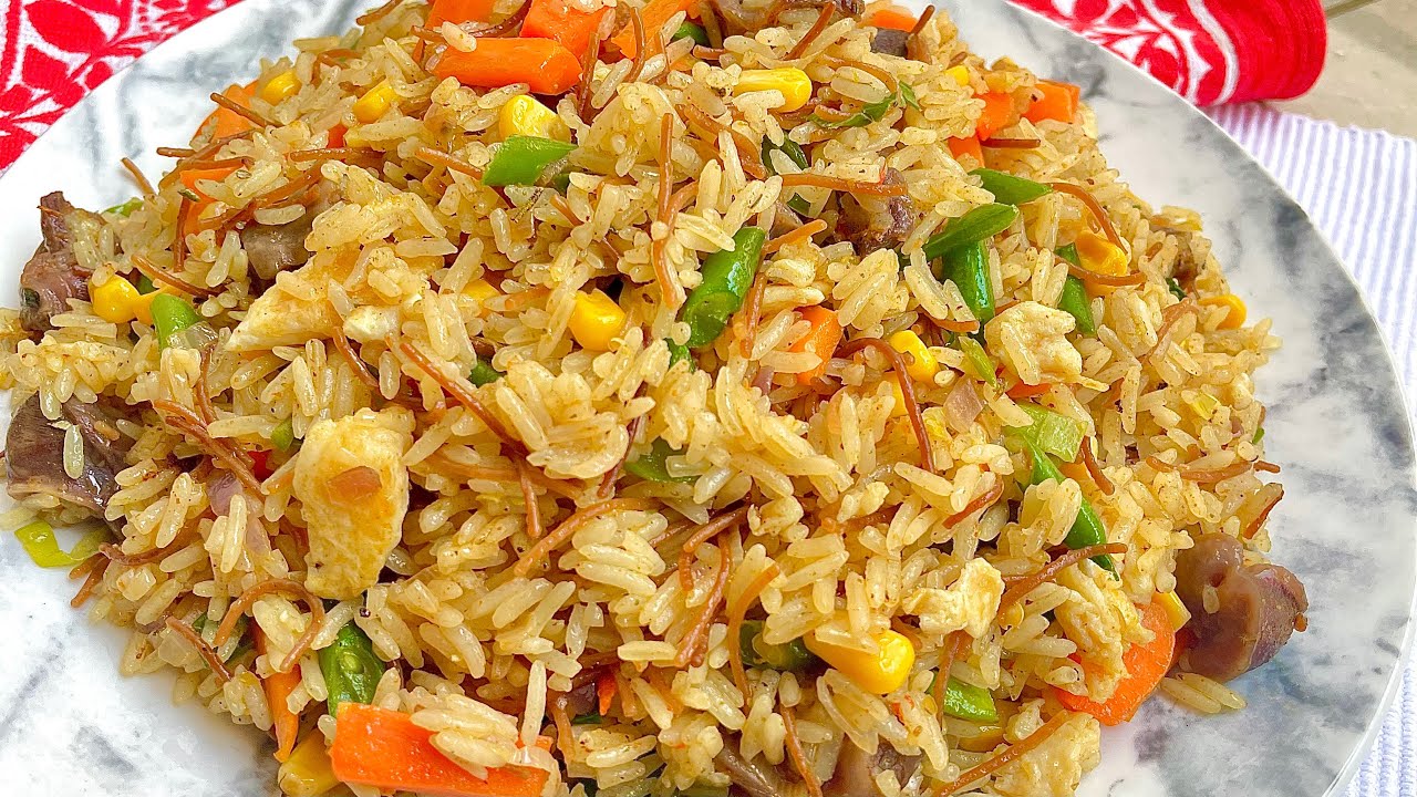 HOW TO MAKE THE BEST CAMEROONIAN 🇨🇲 FRIED RICE.