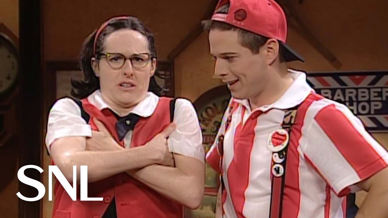 Mary Katherine Gallagher at TGI Fridays - SNL