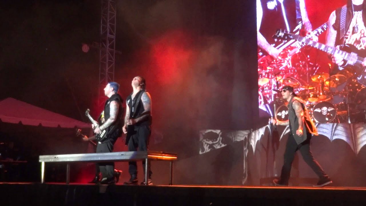Avenged Sevenfold Bat Country - live Rock USA 07 / 17 / 2015 Oshkosh Wisconsin