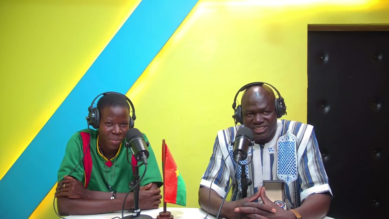 Le maitre Nabonswinde Francois Savadogo vous passe le bonjour en compagnie avec Talato Ouedraogo