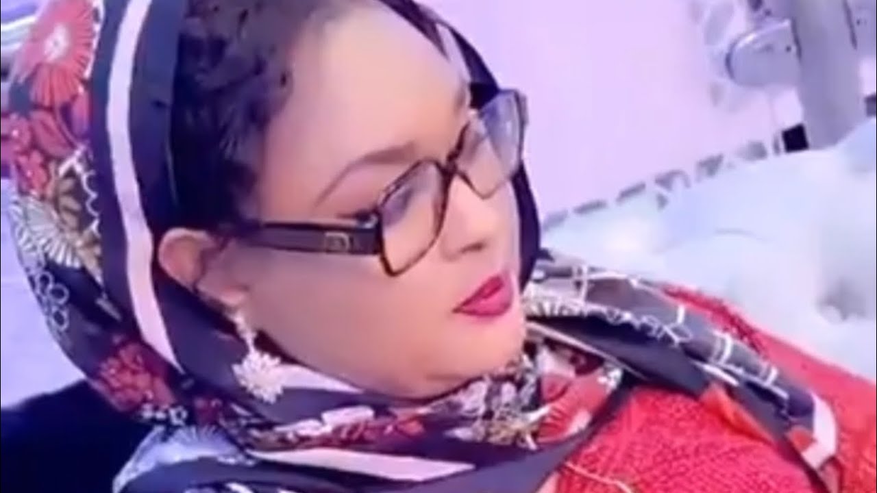 Sokhna Momy Kebe Chez Aziz Ndiaye à Tivaouane pour le Gamou