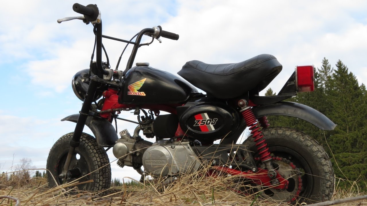 Honda Monkeyn kasaaminen sekä ajelua!