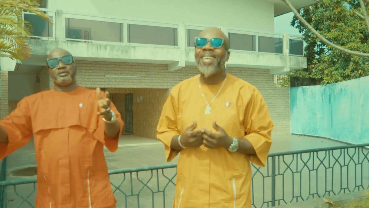 Arthur & Sawe - Mon Point Final (Official Music Video)