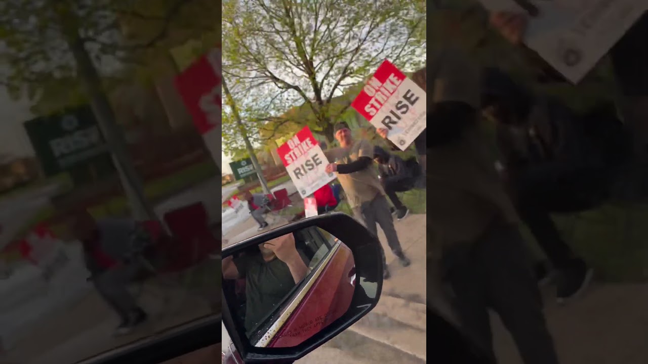 420 strike at Rise. #corporate #420 #strike #greed #union #morepay #nosmoke #tastetherainbow