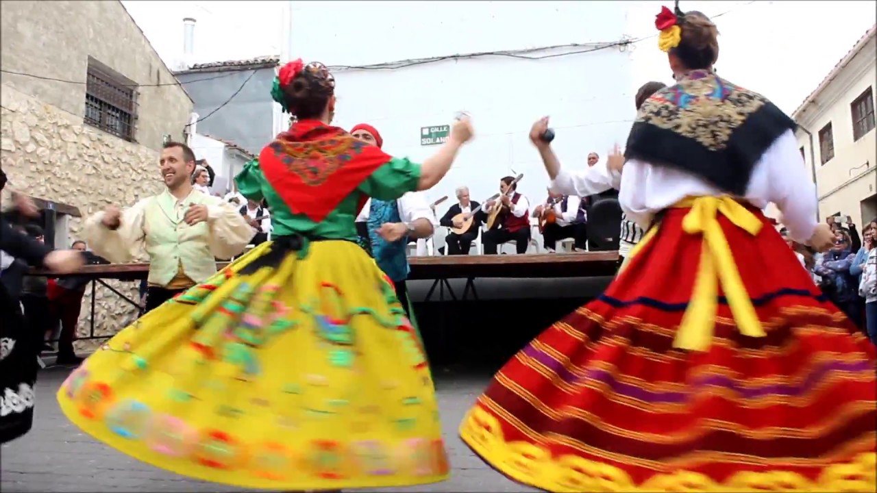 Bailes tradicionales en Santiago de la Espada 2018