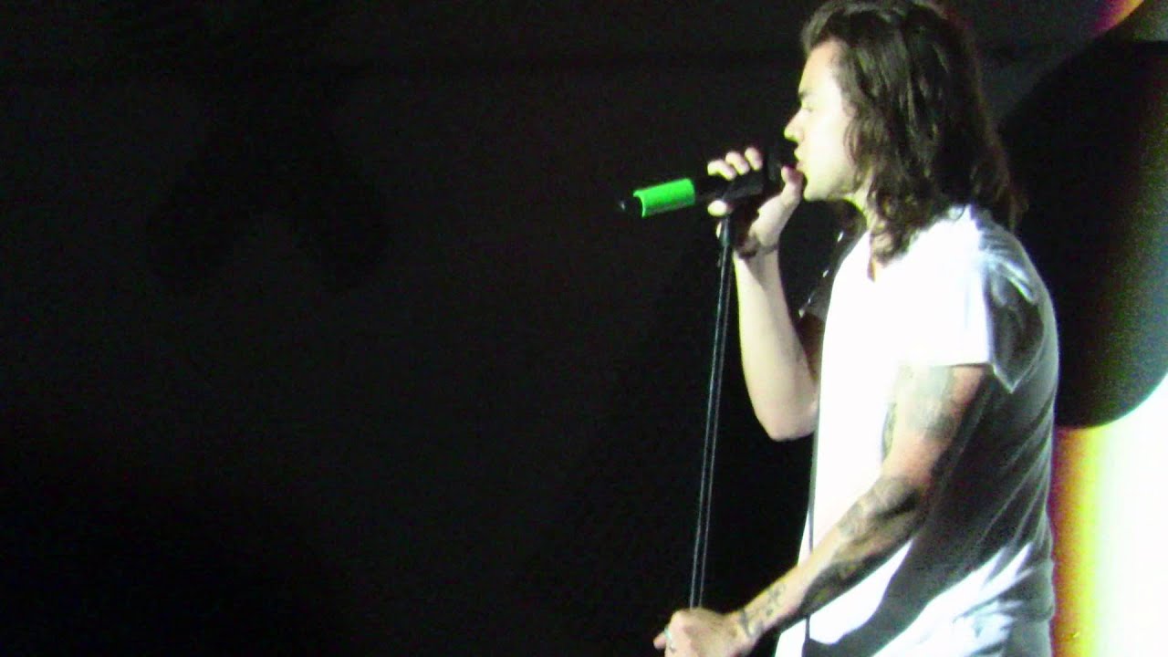 Harry struggling with mic/in-ear stuff - OTRA San Diego 7.9.15