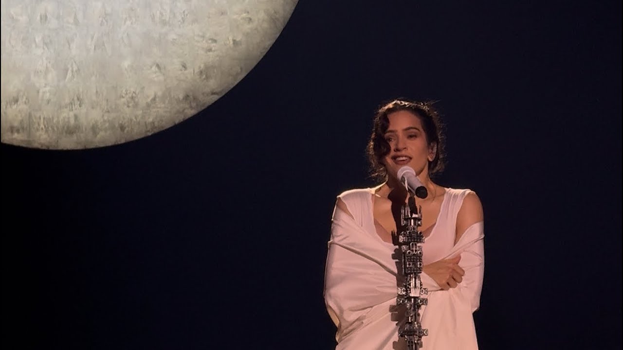 ROSALÍA - Mio Cristo Piange Diamanti live from LUX Tour Lyon