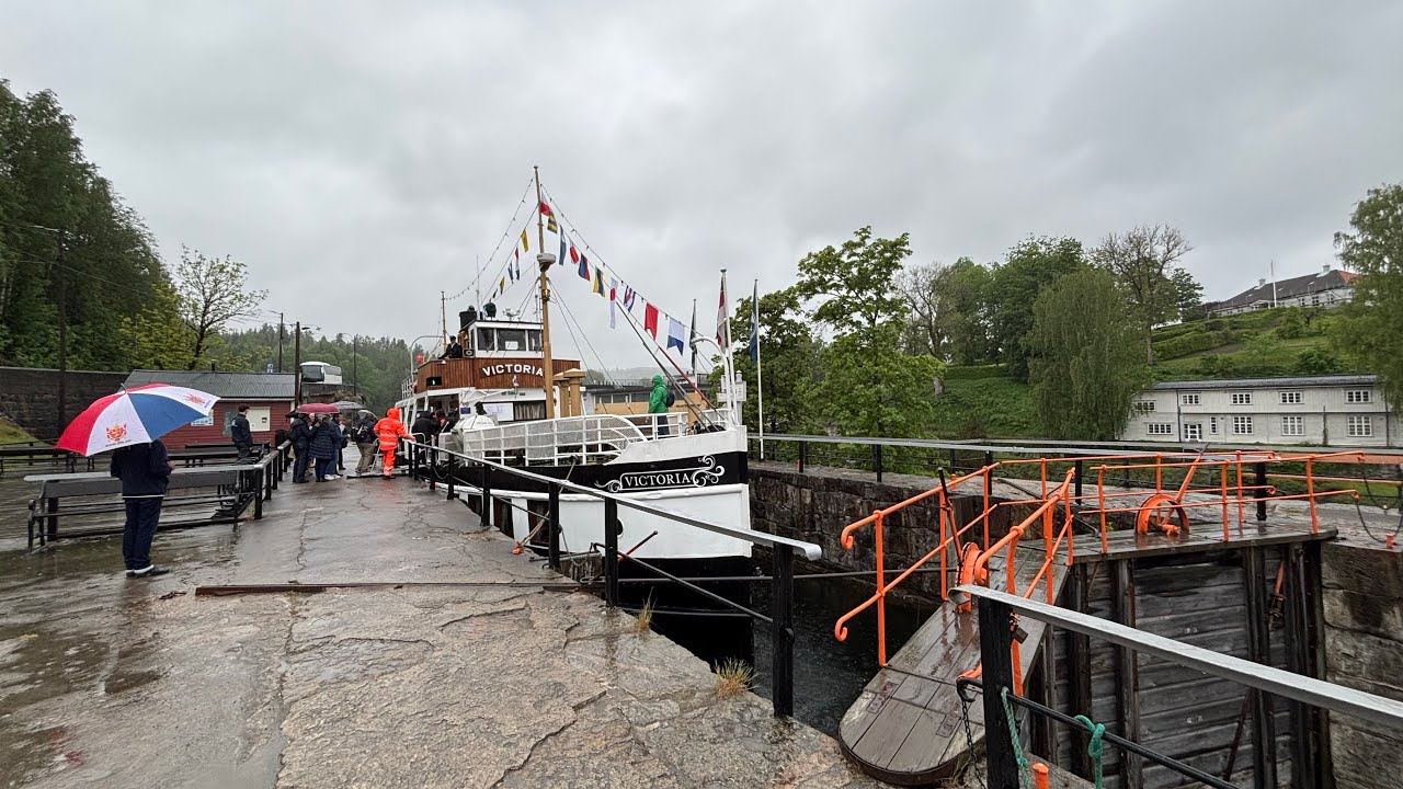 Work At The Lock, Wheter Sun Or Rain 👨‍🔧🛳️🛳️ @ Ulefoss Sluser 🇳🇴