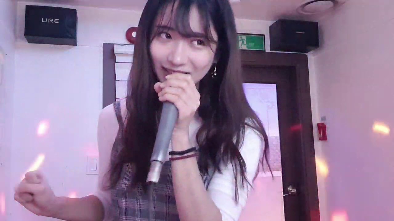 企鵝妹 Jinnytty 윰찌니 - IU (아이유)  Good Day (좋은 날),