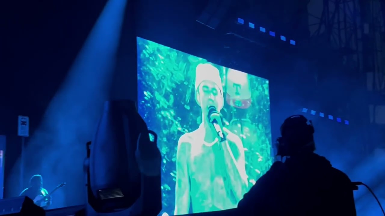 Hold tight- Justin Bieber en concierto Mexico