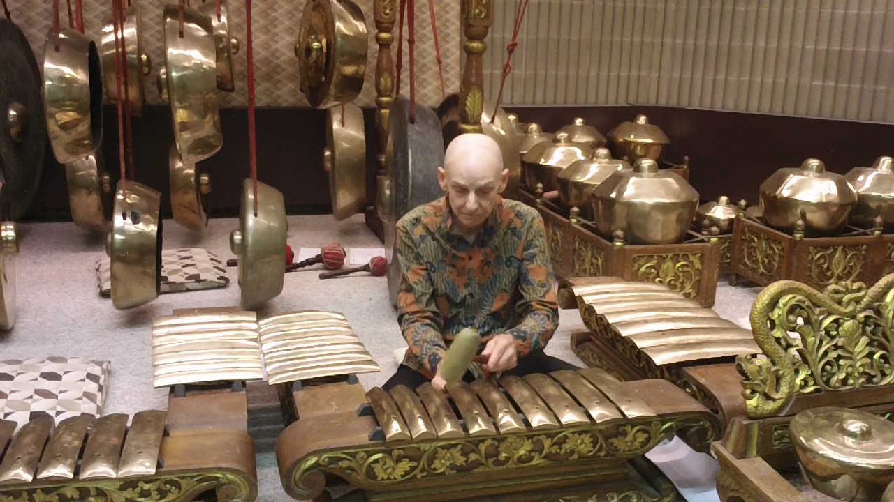 javanese gamelan saron barung demonstration