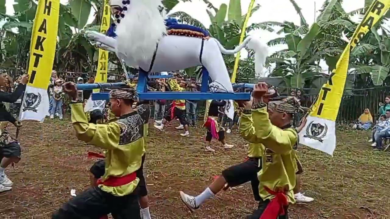 BUBUKA LENGSER BENJANG BAJRA SHAKTI  DI SEKEBURUY