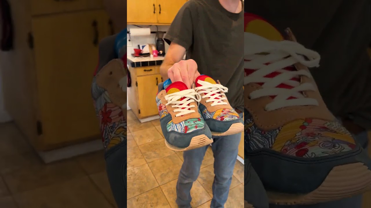 🧊 Use ice to stretch shoes that are too snug