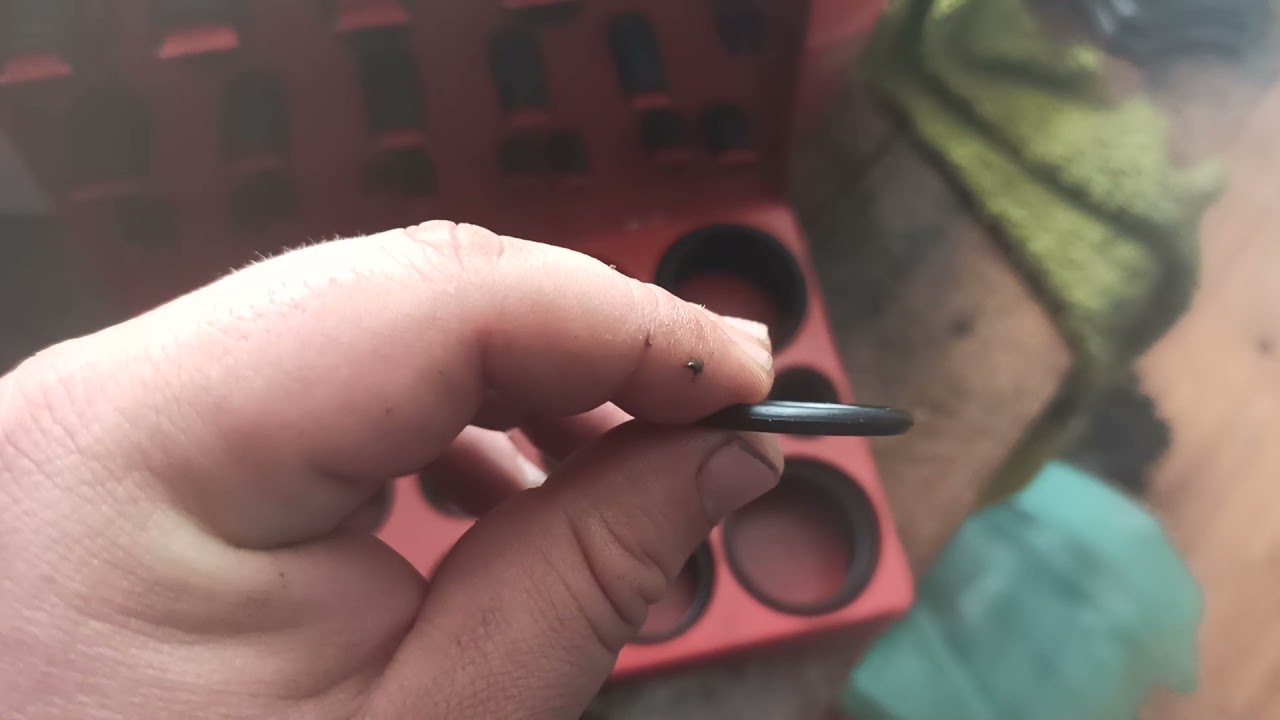 Ce saiba oring ganitura sa pun la Surubul de la tur distribitor U650
