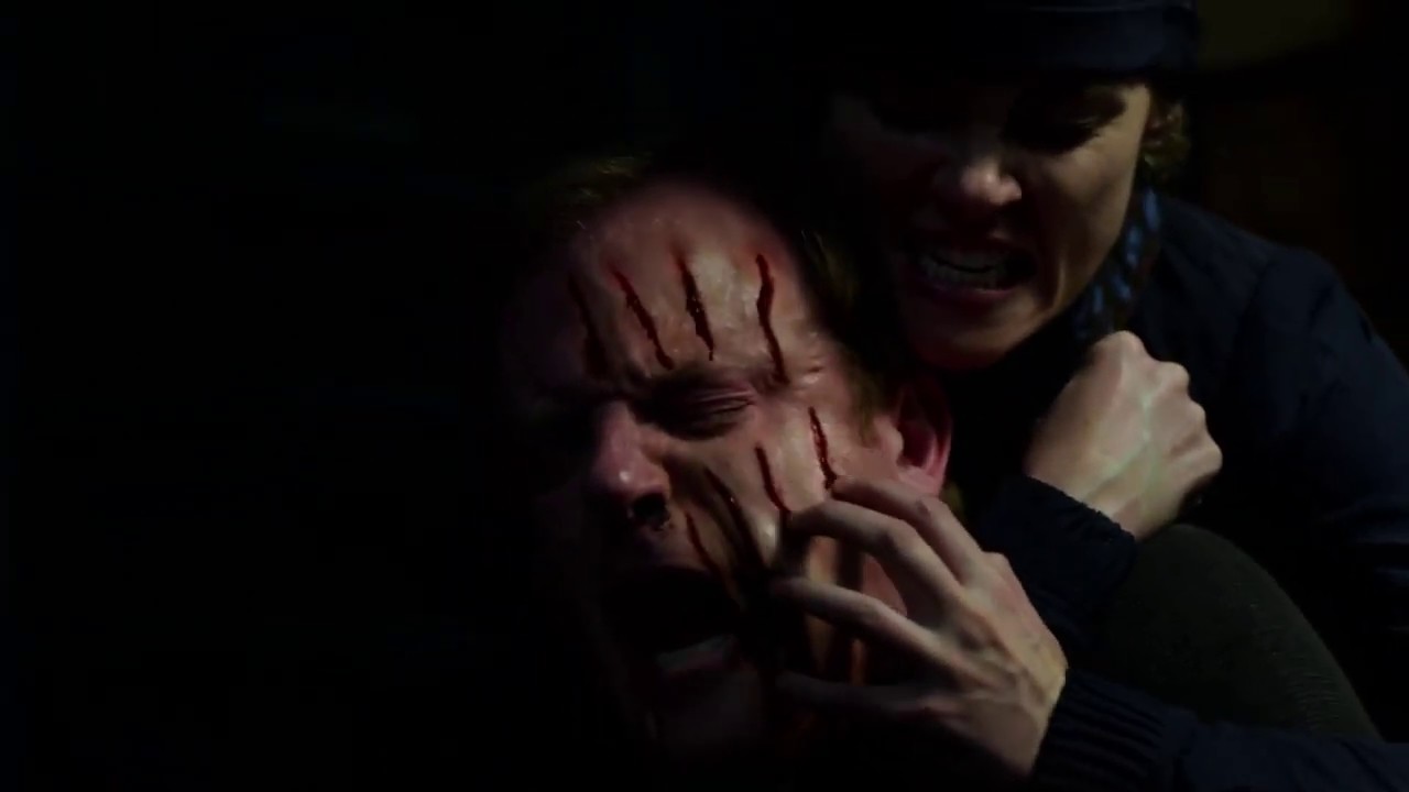Marvels Jessica Jones S03 / Trish Walker (Hell Cat) Tried to Kill Salinger / Rachael Taylor