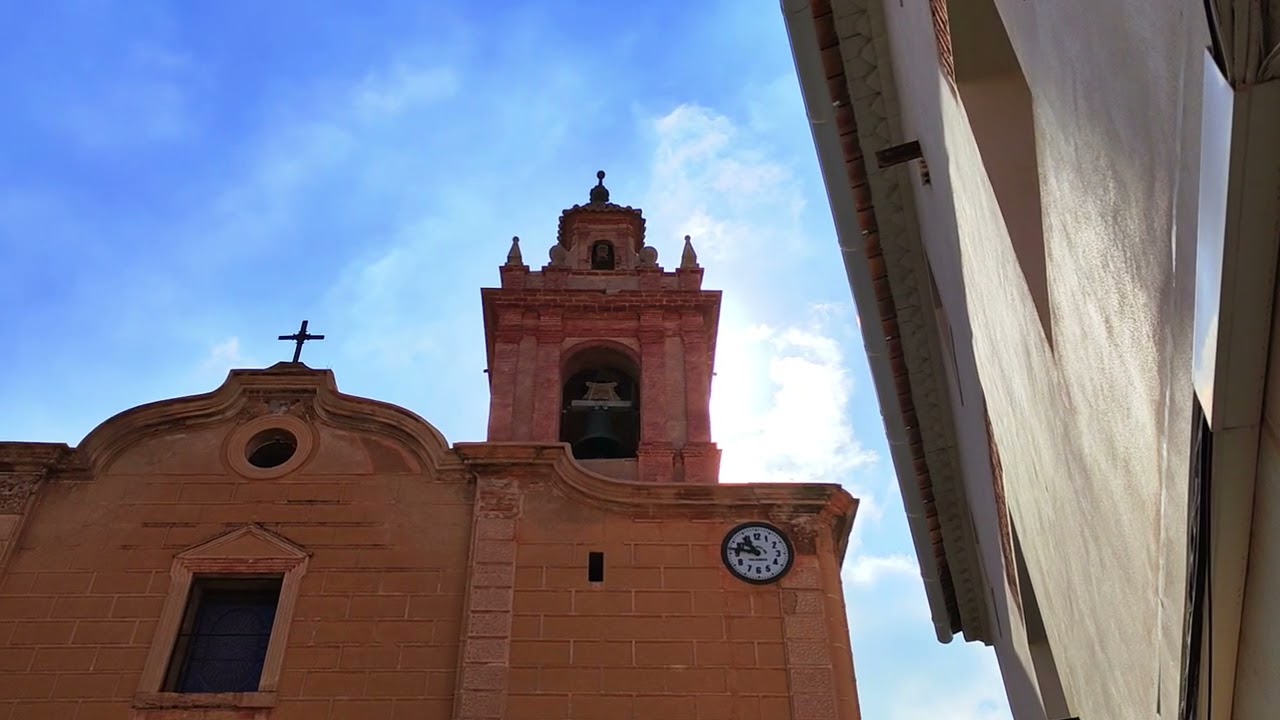 Toque de salida de misa Faura. Trío de campanas a volteo/bandeo.