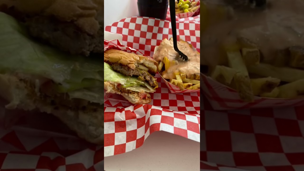 Tijuana’s “In n Out” Burgers 
