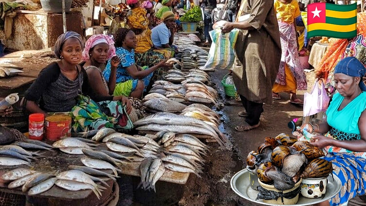 African market. Cost of living in Togo west Africa 2025. Shop with me.