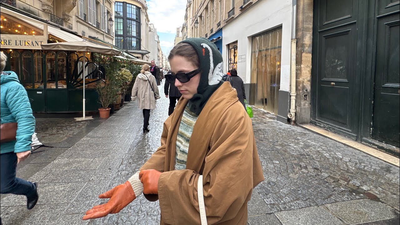 tres germanes a par&iacute;s