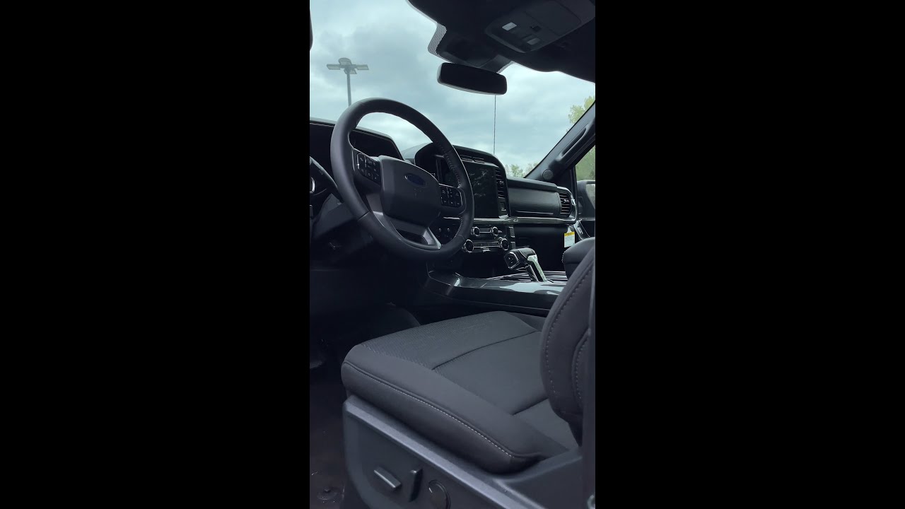 Agate Black Metallic 22' Ford F-150 XLT