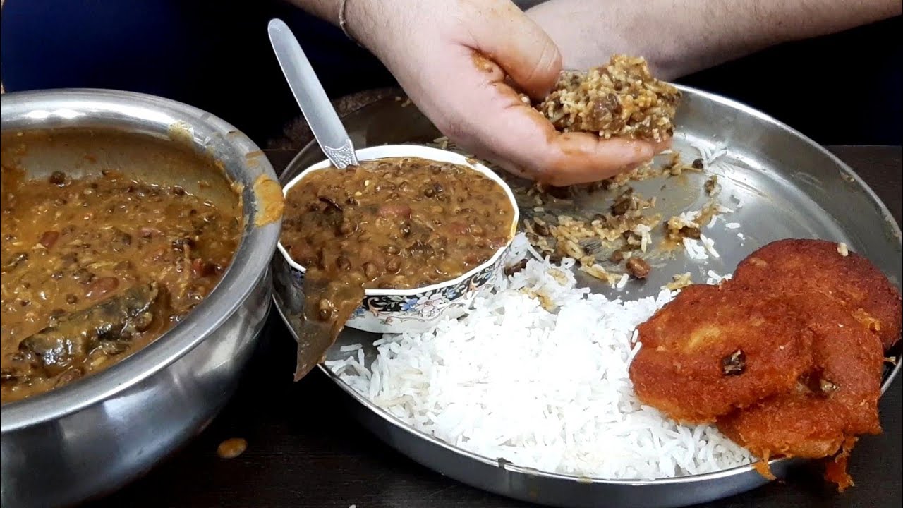 Kashmiri Aloo Tikki Aur Dal Makhani | Dal Makhni With Rice And Aloo