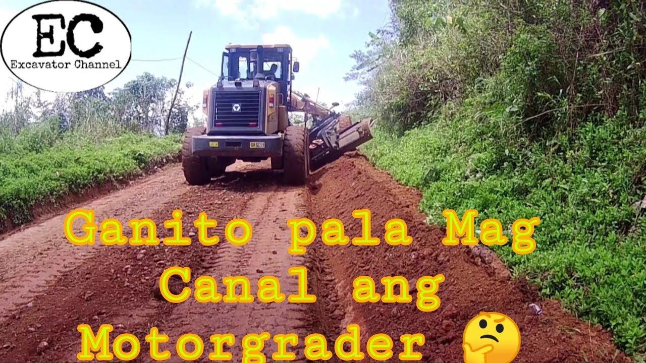 Motorgrader Making V-Ditch
