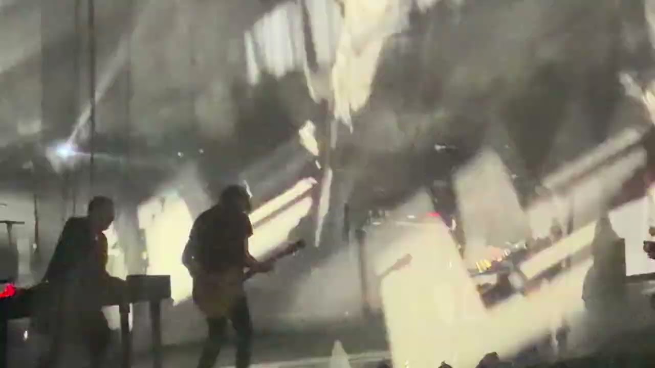 Nine Inch Nails - Peel It Back Tour - San Francisco - 03.15.26 - 04 - Wish