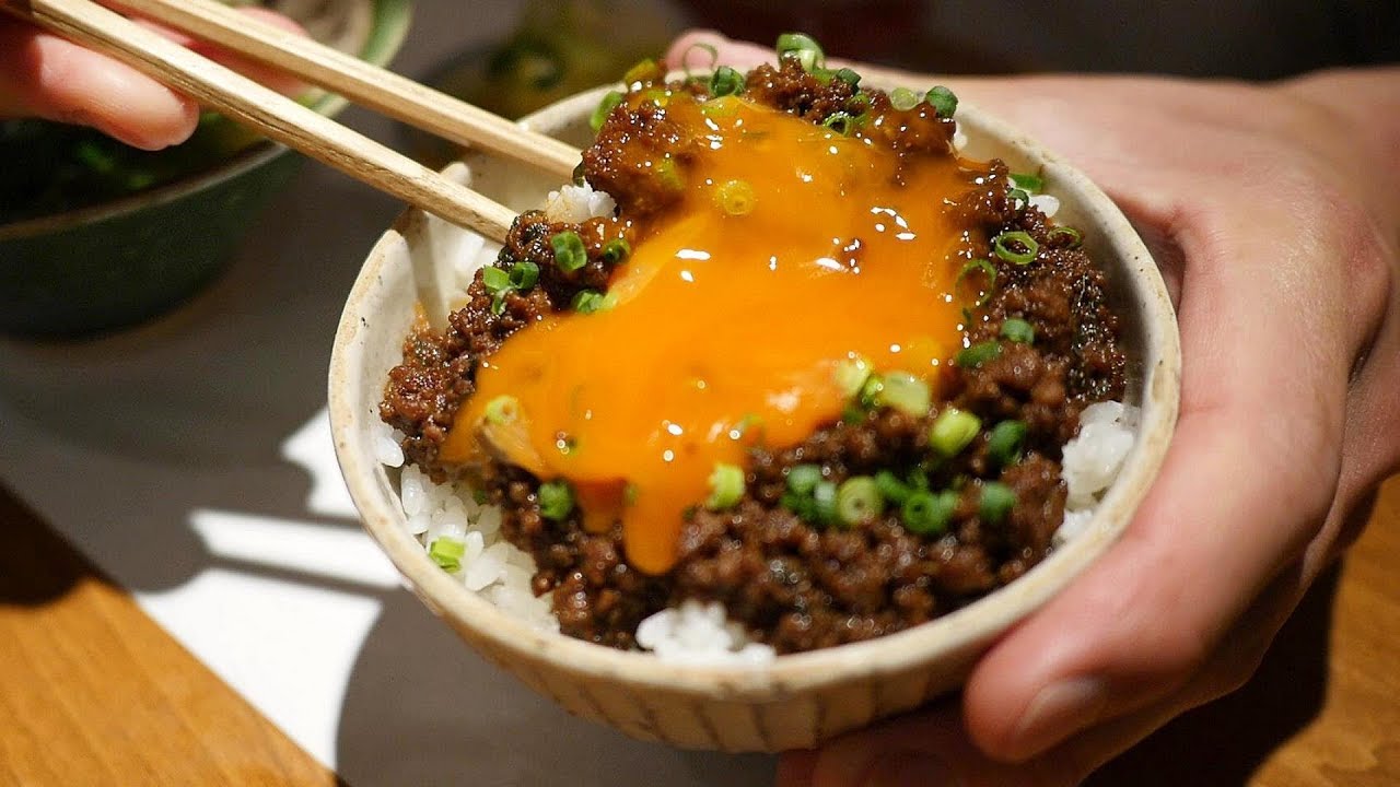 돼지고기로 만드는 소보로돈부리 이렇게 만들면 끝 Flavored Ground Pork Flakes on Rice!!