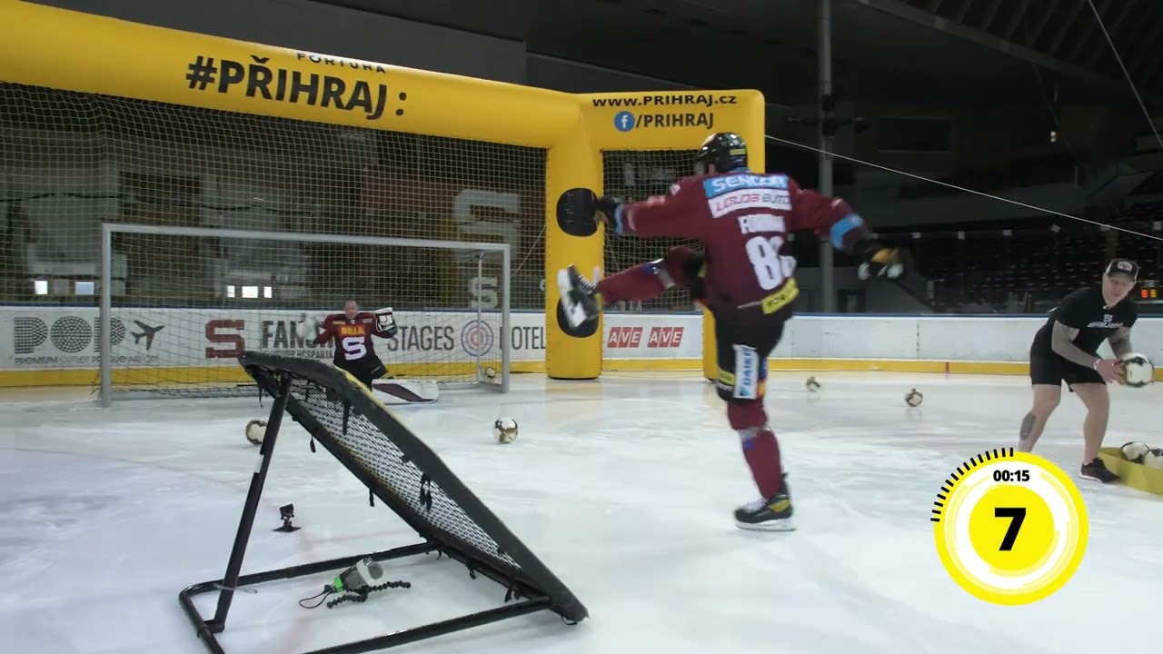 Fortuna fotbalová střelnice s hráči HC Sparta Praha
