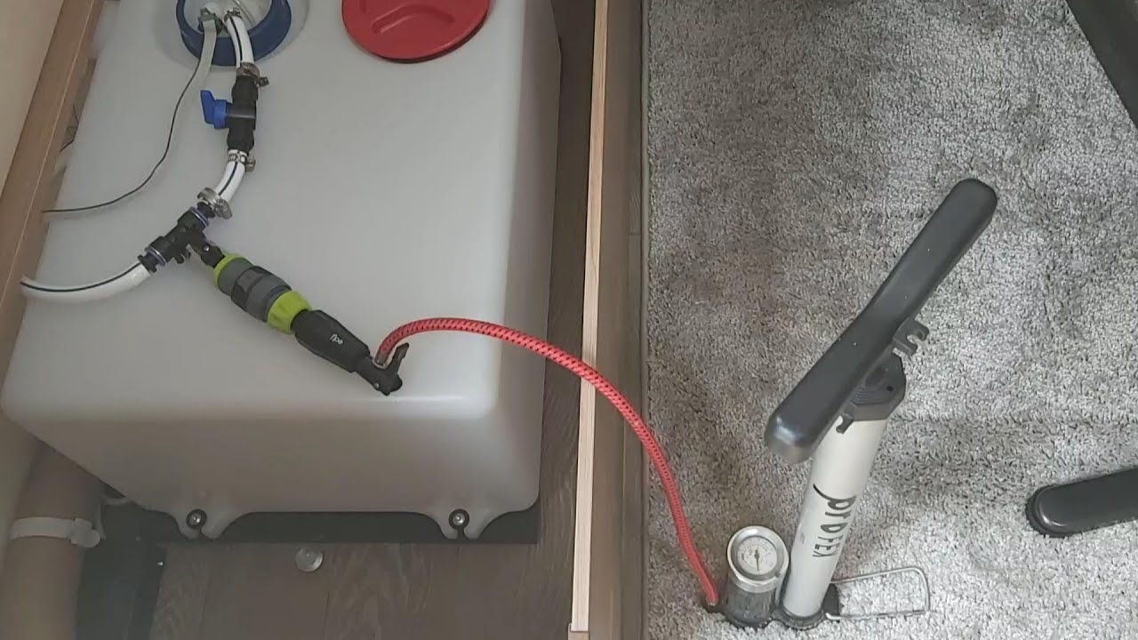 62 - Hobby 515 UHL - Floe Entwässerungssystem einbauen