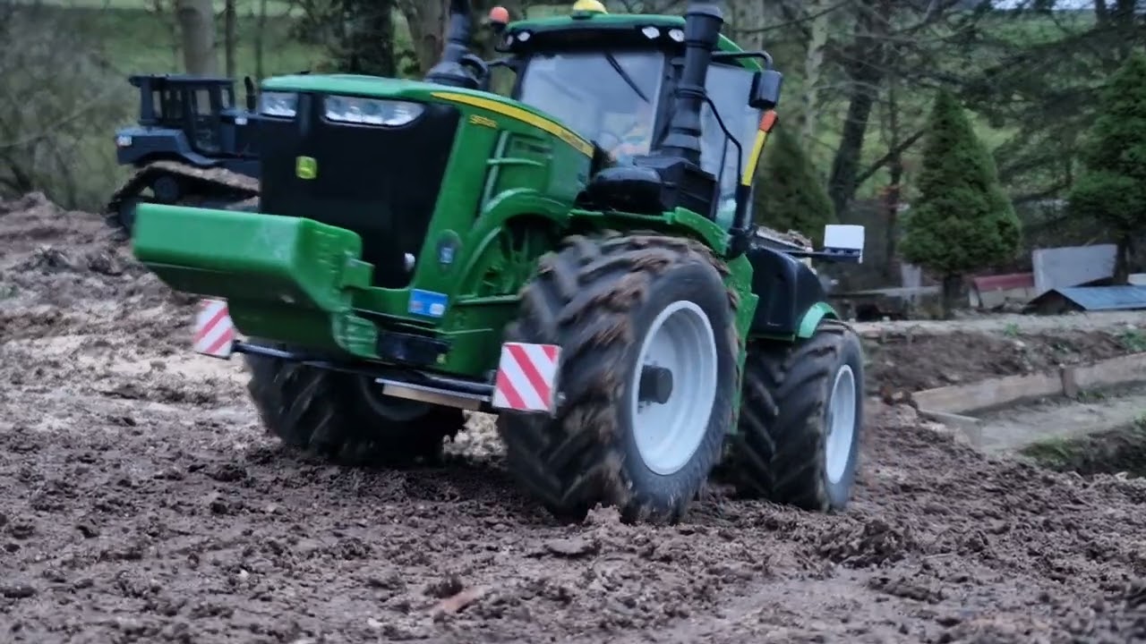 Blocher Knickschlepper und Tridem RC Eigenbau Sandmulde