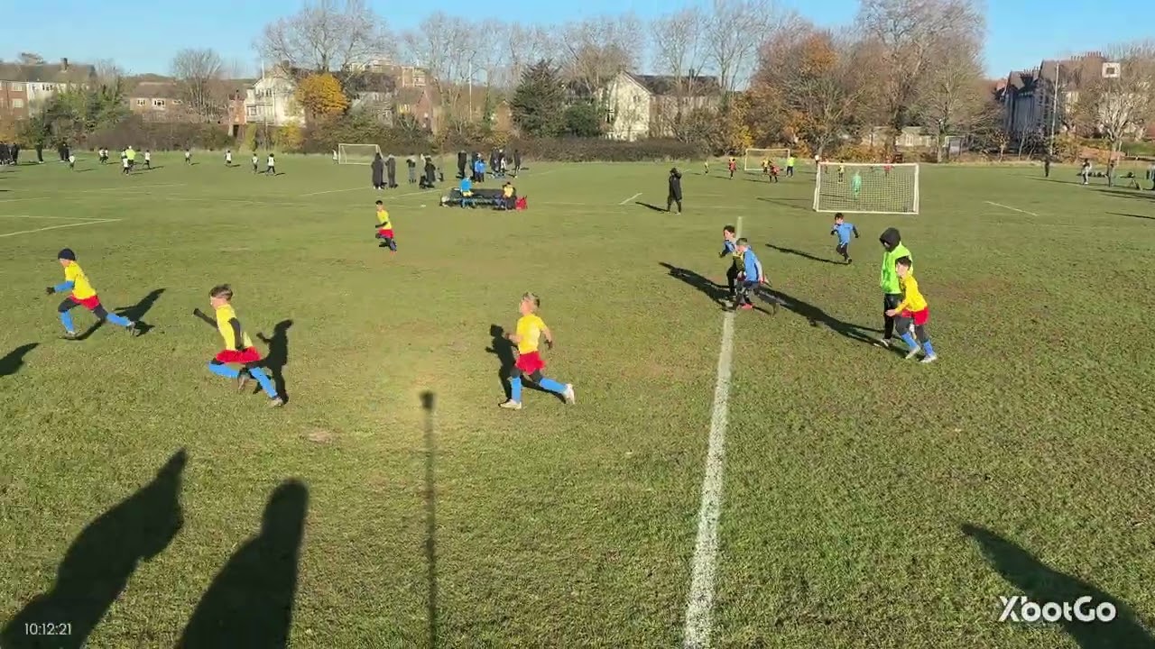 U9 Buzz- Ultra Red 3-1 (William x2,Darius 1)