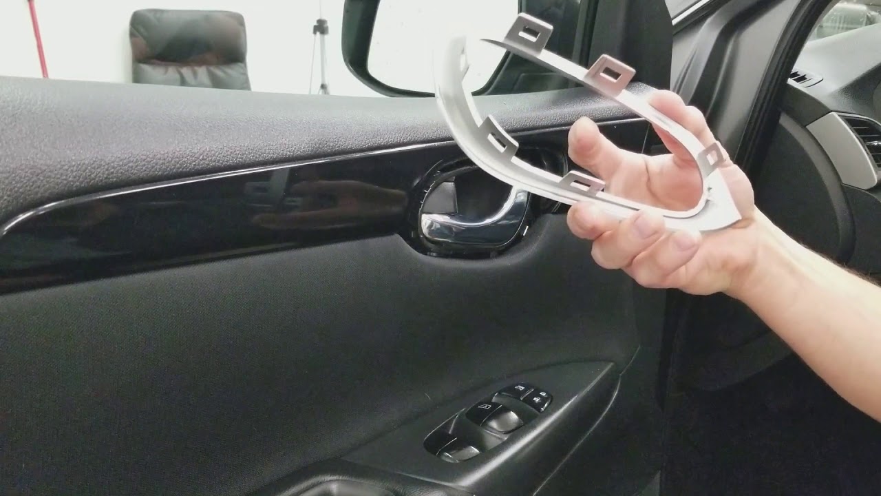 2016 sentra for panel removal