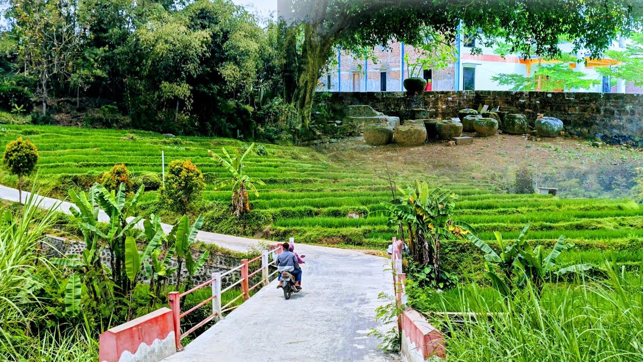 Kampung Gugur: Kampung Damai Peninggalan Zaman Purbakala Yang Tersembunyi Di Lereng Lawu