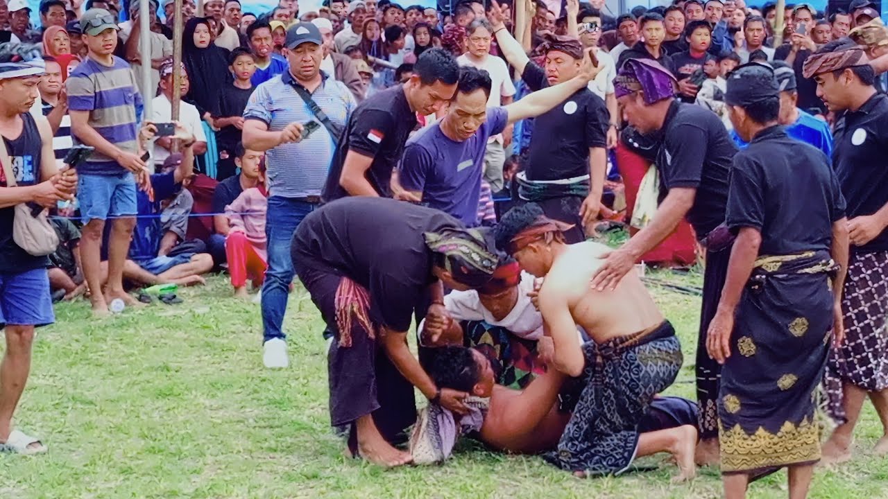 SERAWAH PERINE Vs BALOQ SELANDUNG || Peresean terbaru otak desa Mantang 