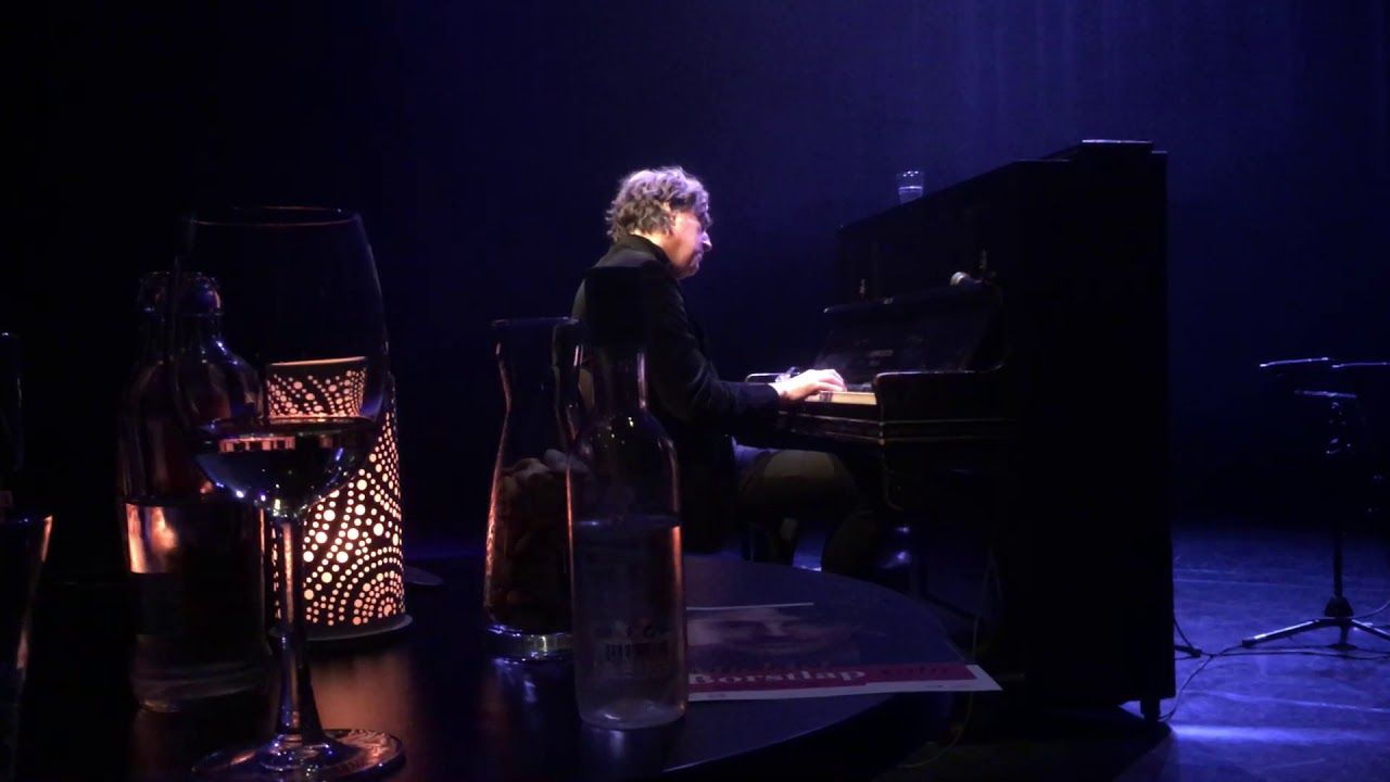 Michiel Borstlap speelt “Ode aan Johan Cruijff” en Hallelujah van Leonard Cohen