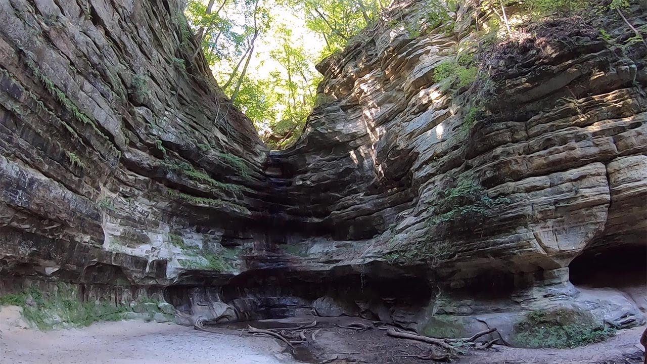 St. Louis Canyon, Starved Rock State Park Walk